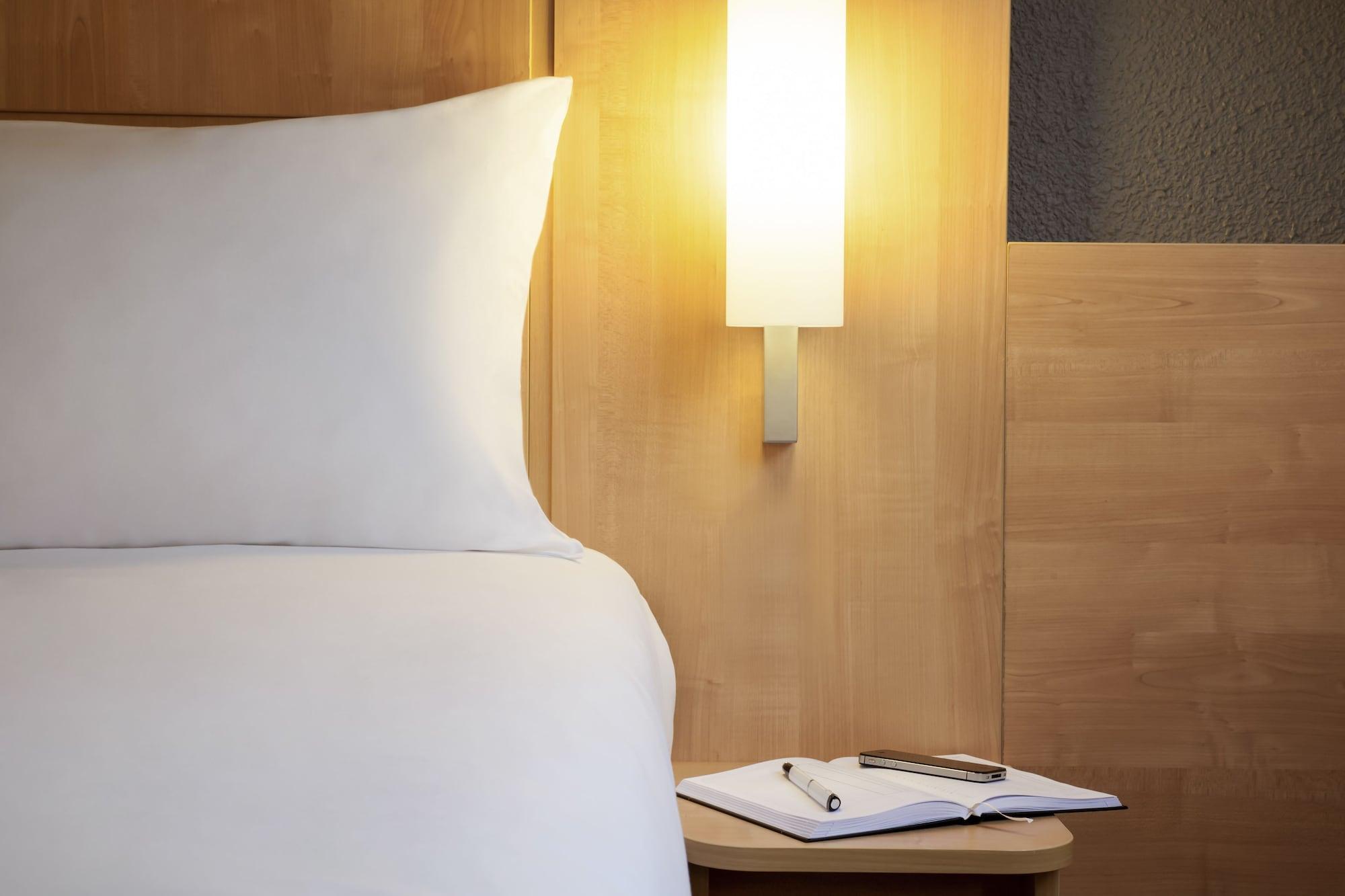Ibis Santiago Providencia Hotel Eksteriør billede