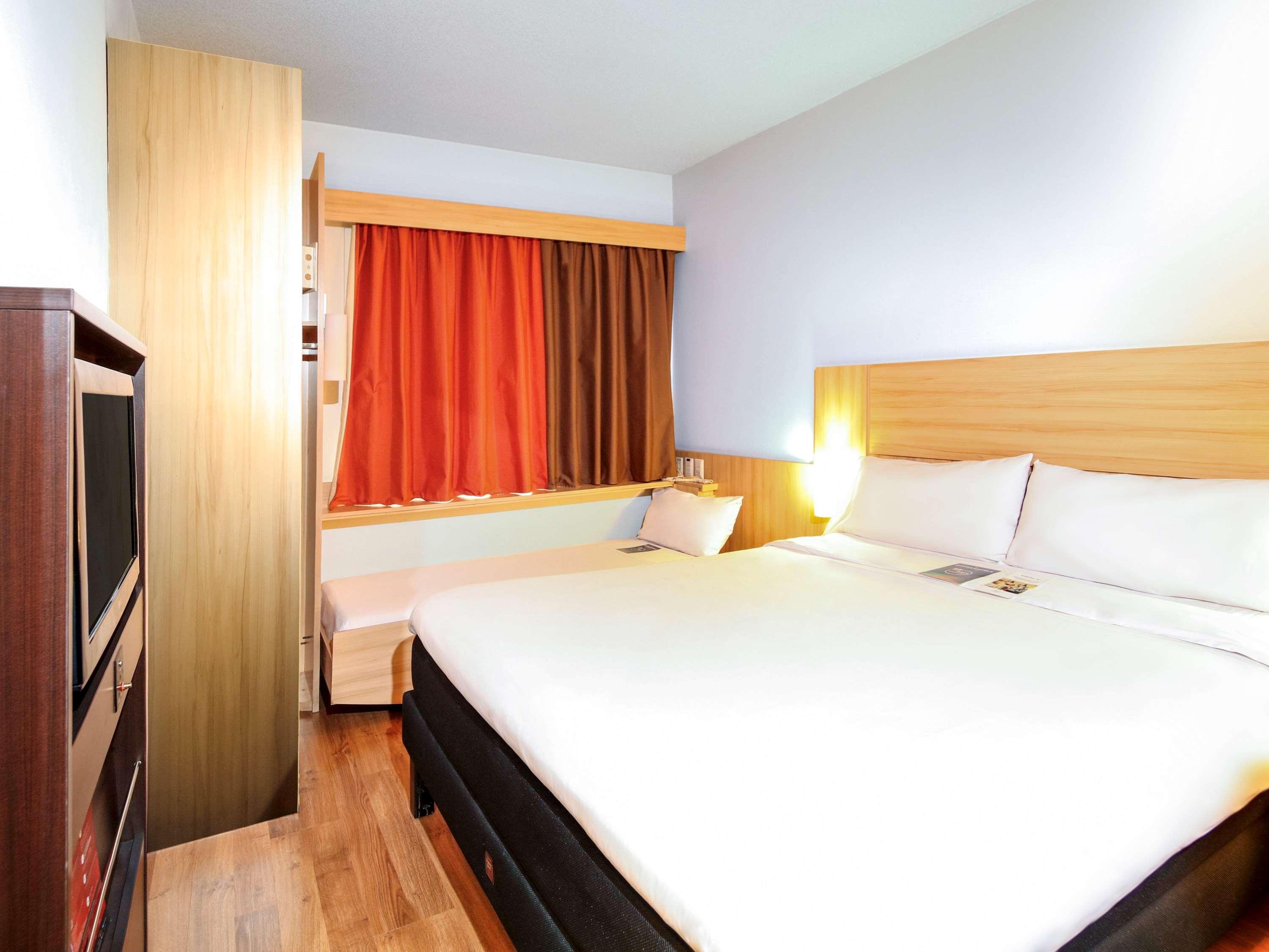 Ibis Santiago Providencia Hotel Eksteriør billede