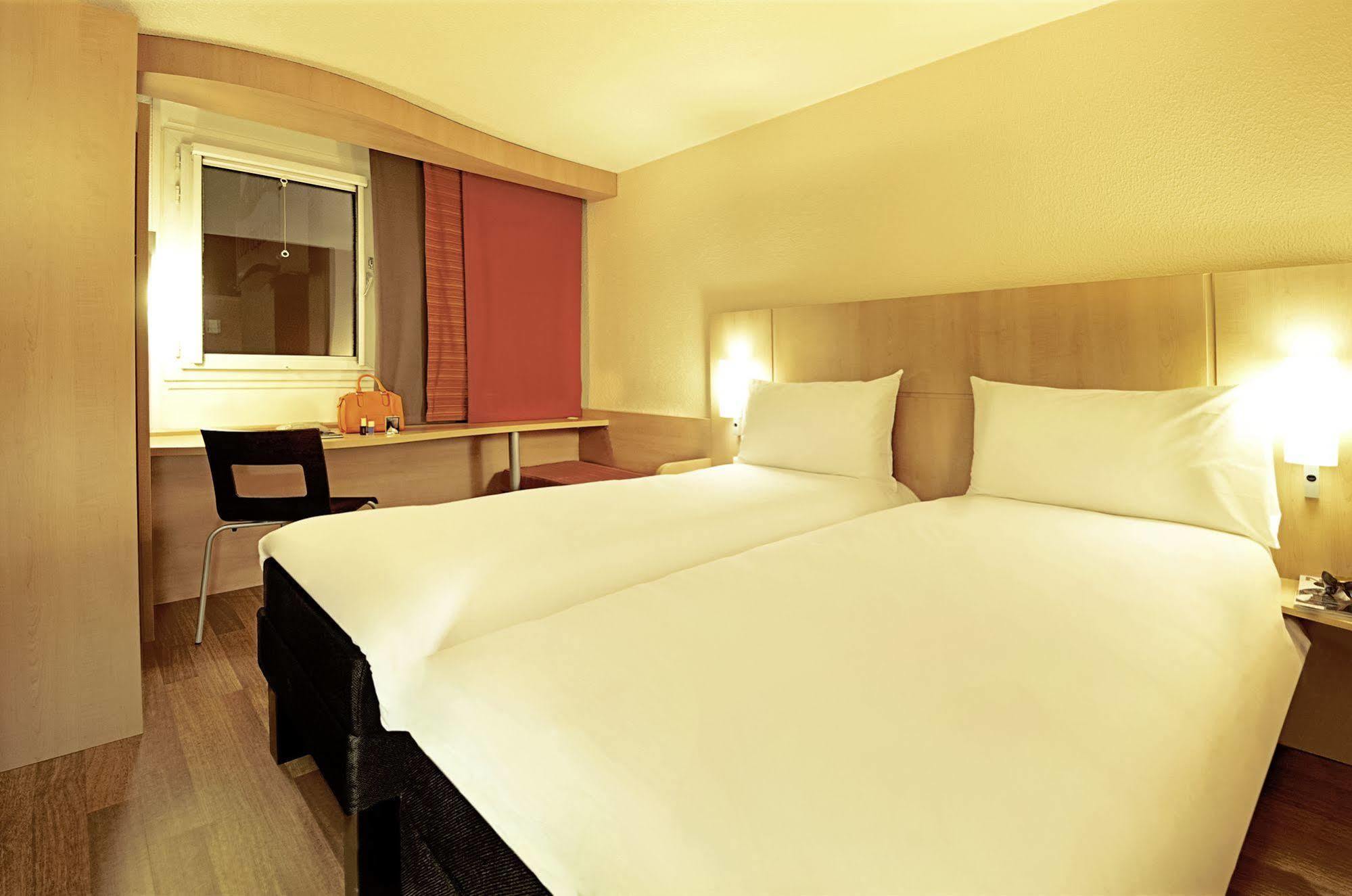 Ibis Santiago Providencia Hotel Eksteriør billede